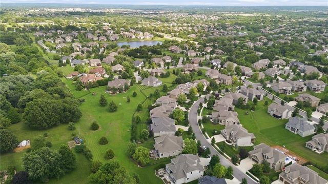 11606 W 157th Terrace, Overland Park, KS 66221