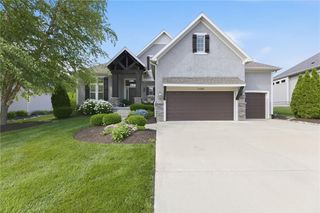 11606 W 157th Terrace, Overland Park, KS 66221