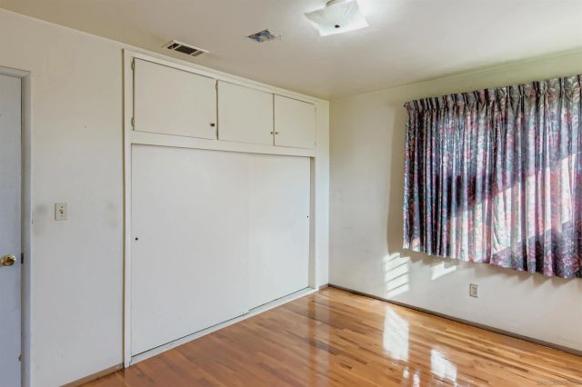 6927 Waite Dr, La Mesa, CA 91941