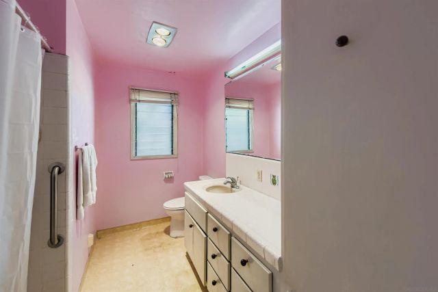 6927 Waite Dr, La Mesa, CA 91941