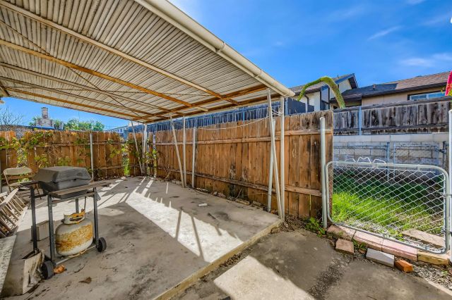 6927 Waite Dr, La Mesa, CA 91941