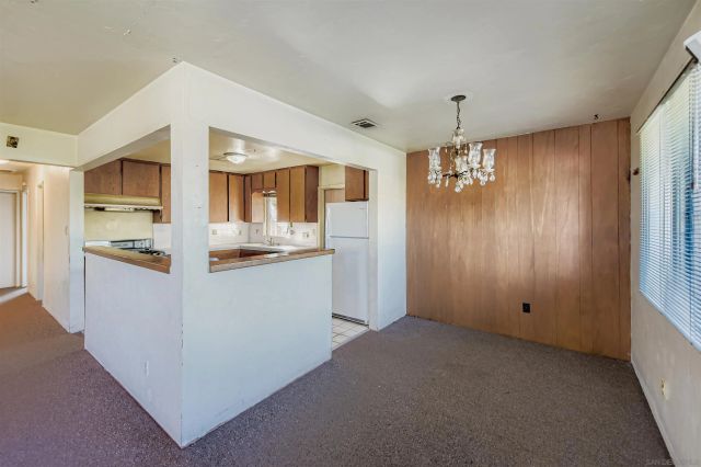 6927 Waite Dr, La Mesa, CA 91941