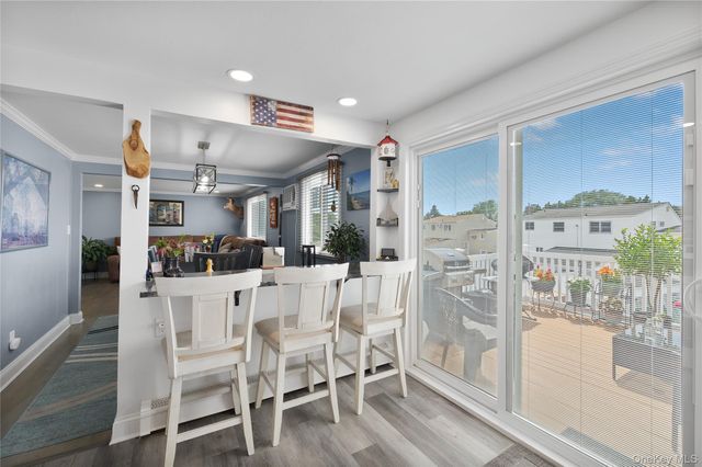 22 Marilyn Court, West Babylon, NY 11704