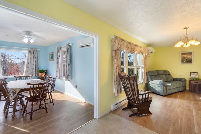 8086 CRAUN DR, Grottoes, VA 24441