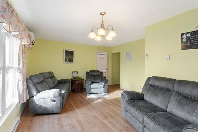 8086 CRAUN DR, Grottoes, VA 24441