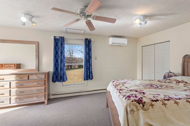 8086 CRAUN DR, Grottoes, VA 24441