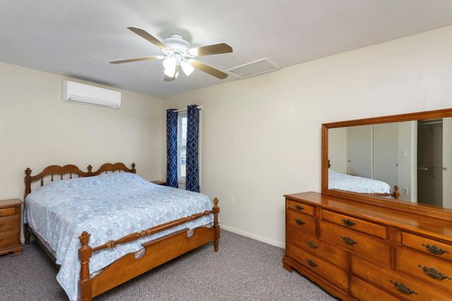 8086 CRAUN DR, Grottoes, VA 24441