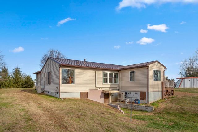 8086 CRAUN DR, Grottoes, VA 24441