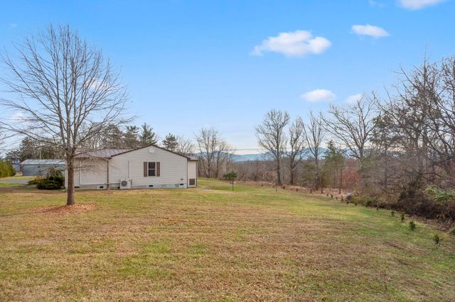 8086 CRAUN DR, Grottoes, VA 24441