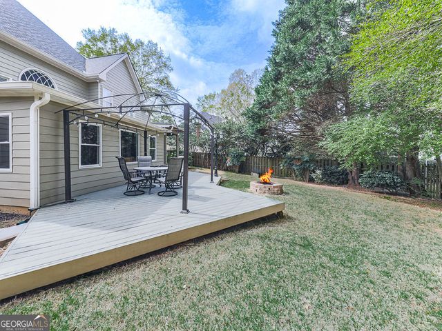 7027 Hunters Ridge, Woodstock, GA 30189