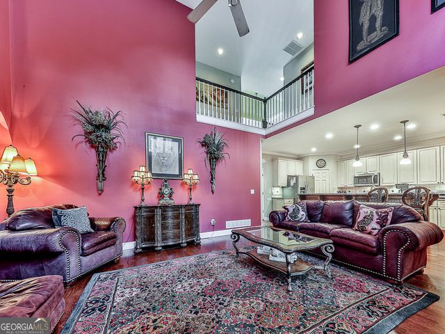 7027 Hunters Ridge, Woodstock, GA 30189