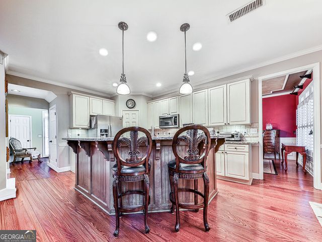 7027 Hunters Ridge, Woodstock, GA 30189