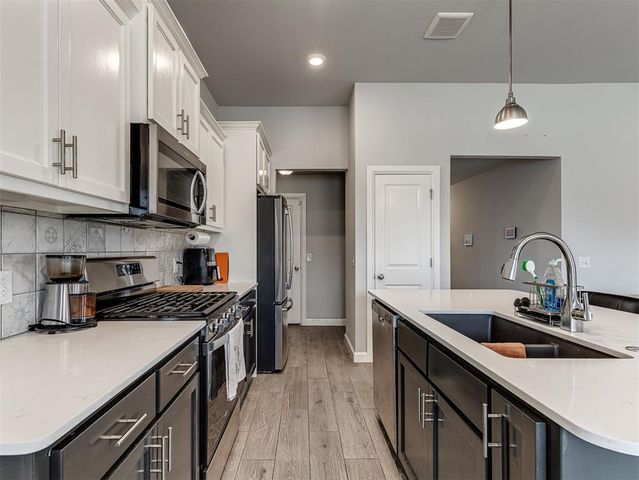 15701 Potomac Drive, Edmond, OK 73013