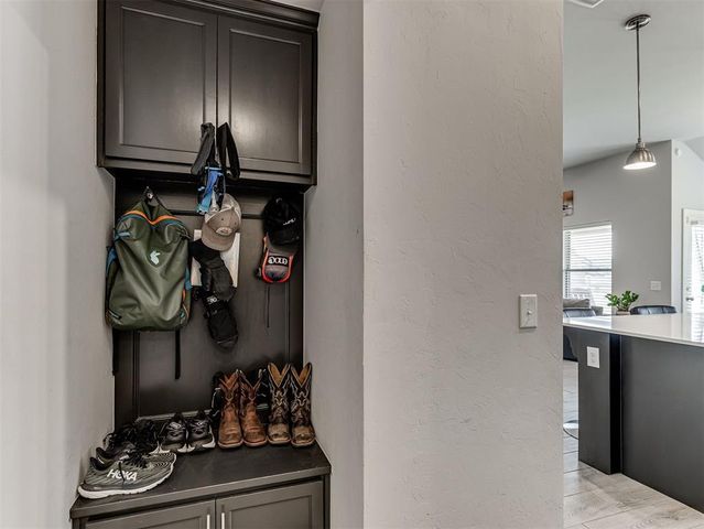 15701 Potomac Drive, Edmond, OK 73013