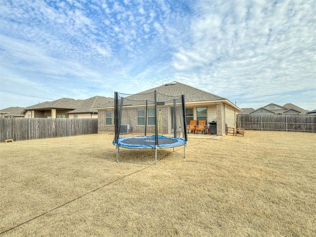 15701 Potomac Drive, Edmond, OK 73013