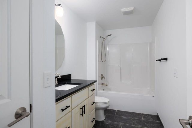 1132 Bridger DRIVE, Holmen, WI 54636