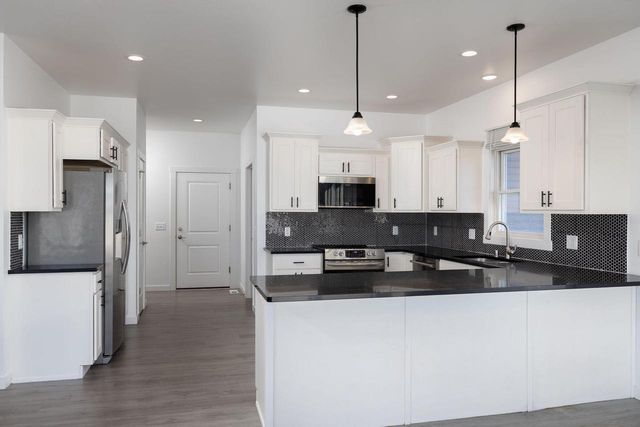 1132 Bridger DRIVE, Holmen, WI 54636