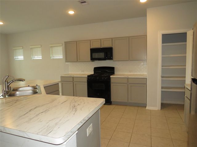 4707 Painted Bunting Lane, Baytown, TX 77521