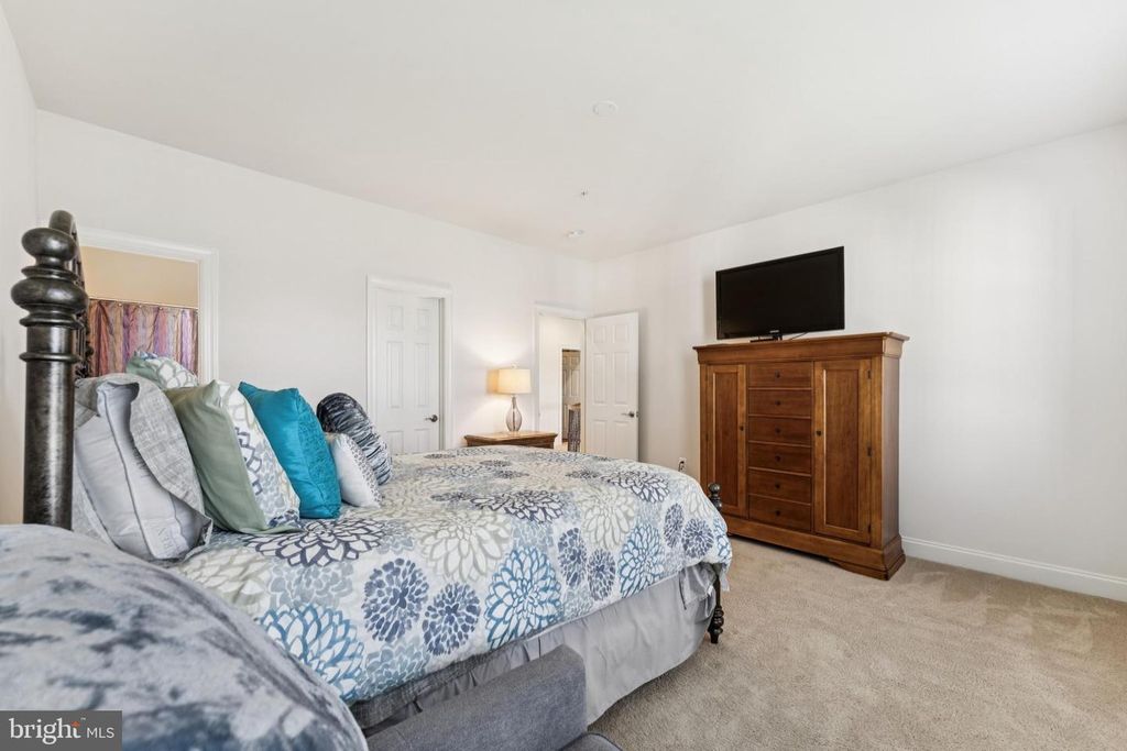 Image 35 of property listing at 14413 DERBY RIDGE RD, Bowie, MD 20721