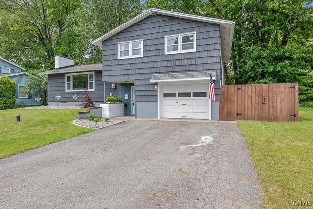 217 Park Lane, Clay, NY 13212