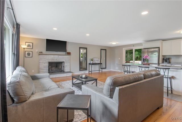 217 Park Lane, Clay, NY 13212