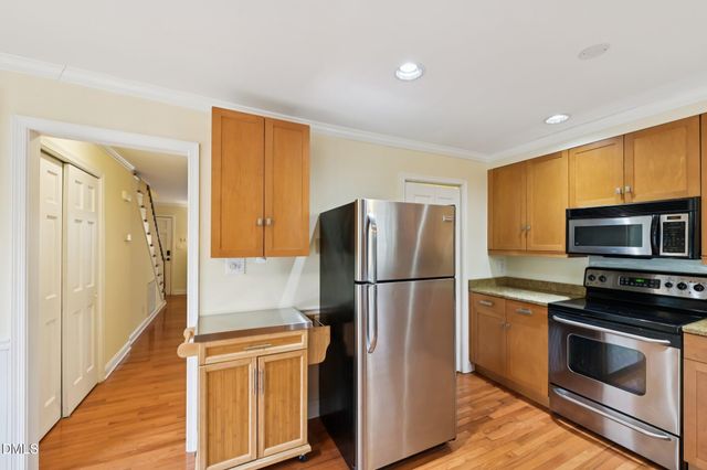 409 Smith Avenue Unit 105, Chapel Hill, NC 27516