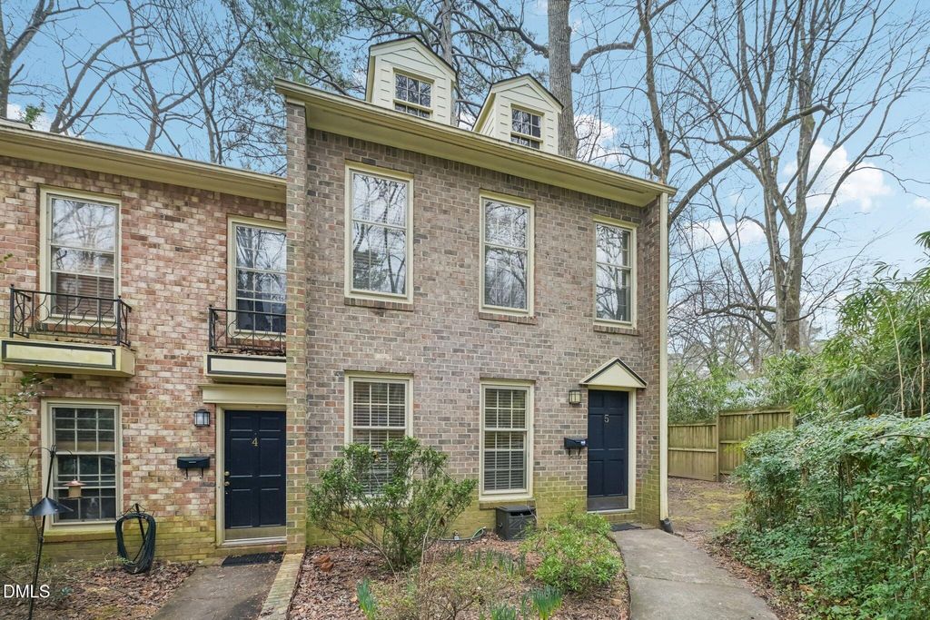 409 Smith Avenue Unit 105, Chapel Hill, NC 27516