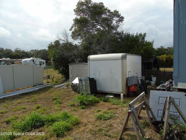 2952 Century Oaks Circle N, Malabar, FL 32950