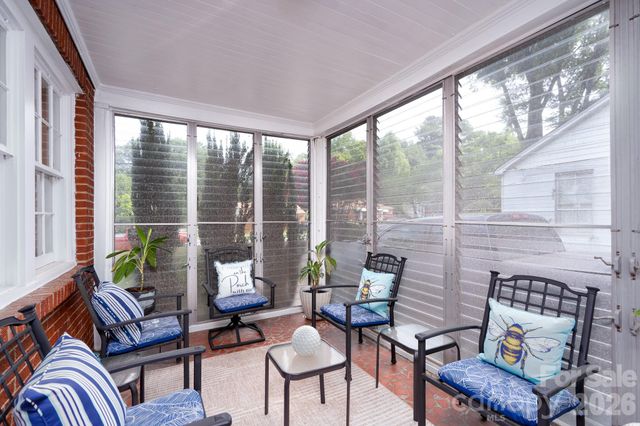 1017 Druid Circle, Charlotte, NC 28206