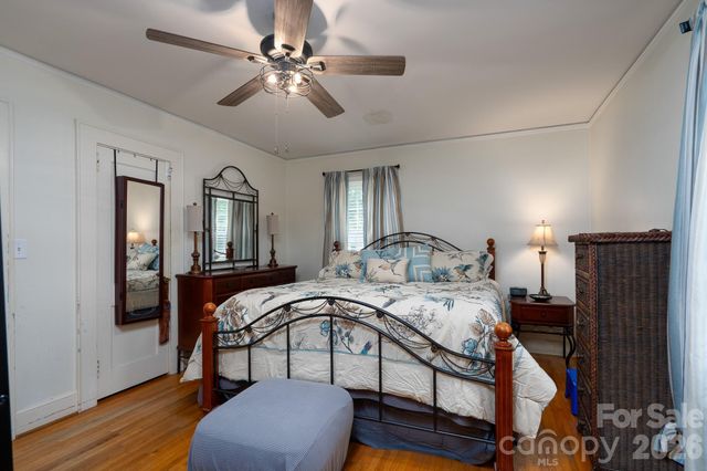 1017 Druid Circle, Charlotte, NC 28206