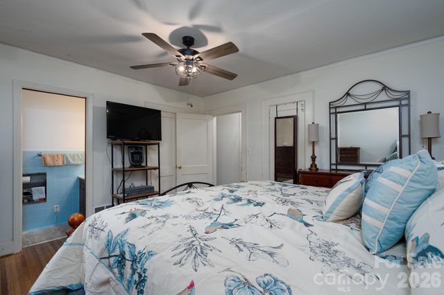 1017 Druid Circle, Charlotte, NC 28206