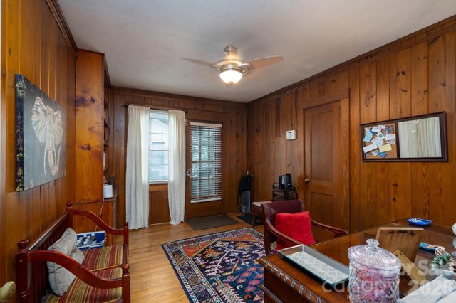 1017 Druid Circle, Charlotte, NC 28206
