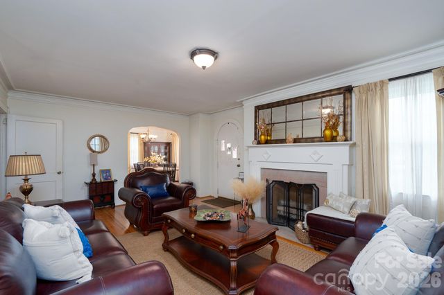1017 Druid Circle, Charlotte, NC 28206