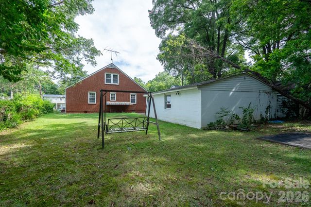 1017 Druid Circle, Charlotte, NC 28206