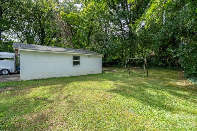 1017 Druid Circle, Charlotte, NC 28206