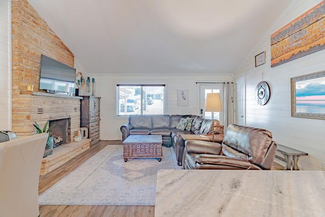 244 E Lakeshore Drive, Cherokee Village, AR 72529