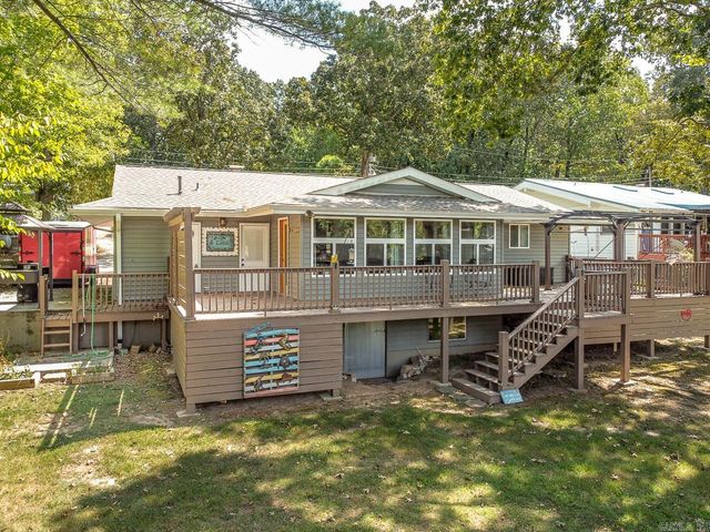 244 E Lakeshore Drive, Cherokee Village, AR 72529