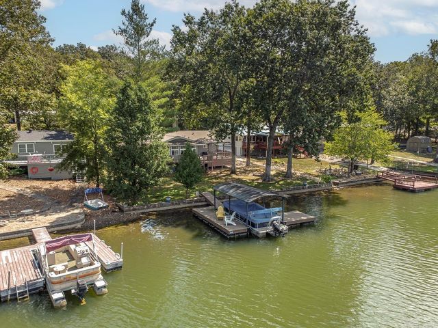 244 E Lakeshore Drive, Cherokee Village, AR 72529