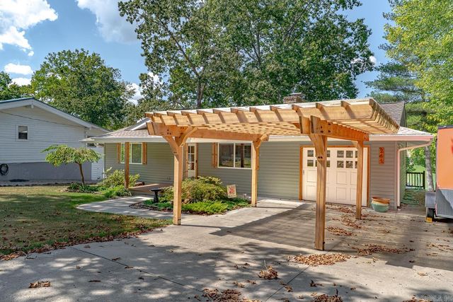 244 E Lakeshore Drive, Cherokee Village, AR 72529