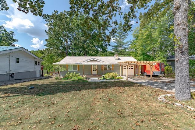 244 E Lakeshore Drive, Cherokee Village, AR 72529