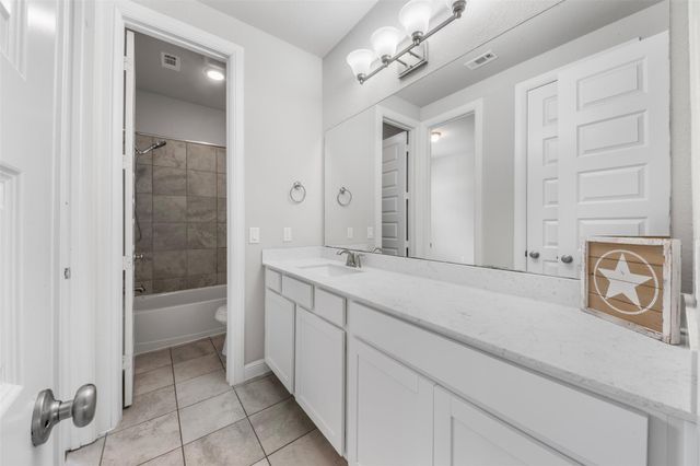 2112 Nogalas Lane, League City, TX 77573