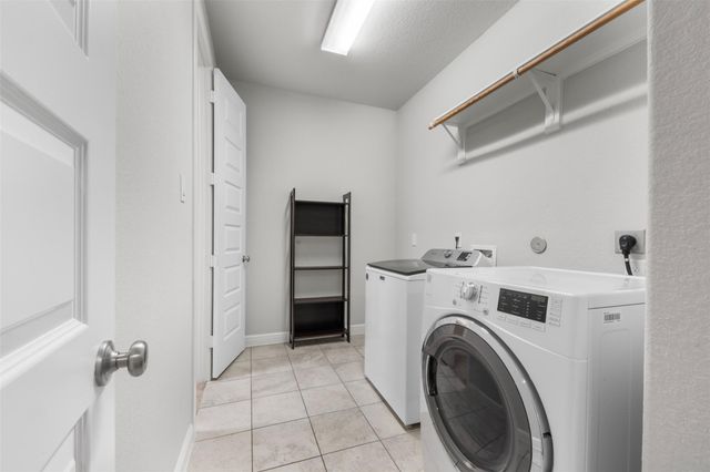 2112 Nogalas Lane, League City, TX 77573