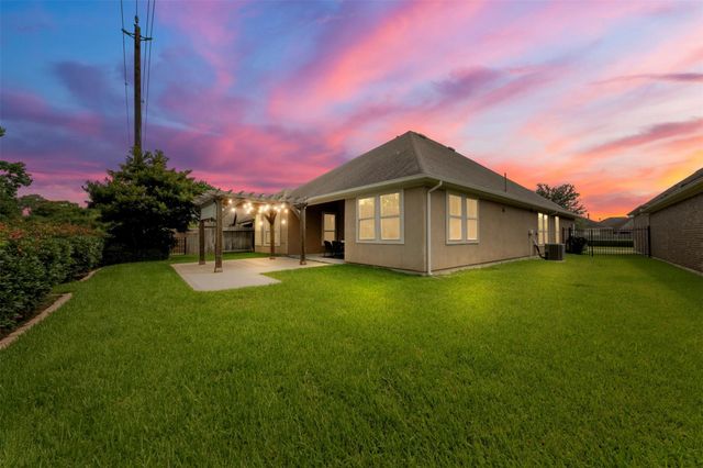 2112 Nogalas Lane, League City, TX 77573