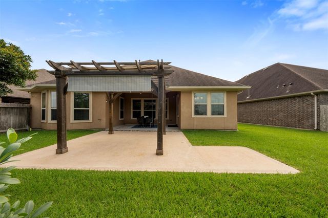 2112 Nogalas Lane, League City, TX 77573