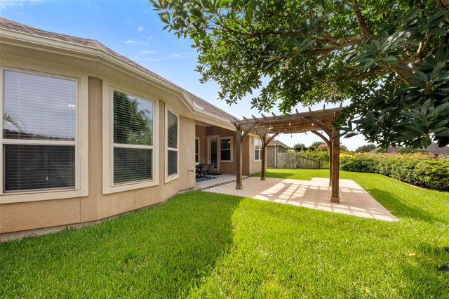 2112 Nogalas Lane, League City, TX 77573