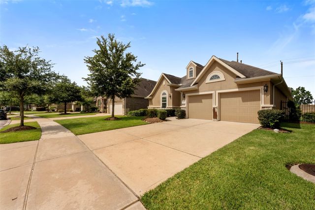 2112 Nogalas Lane, League City, TX 77573