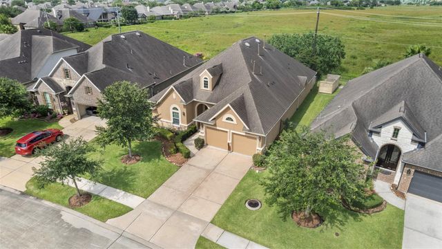 2112 Nogalas Lane, League City, TX 77573