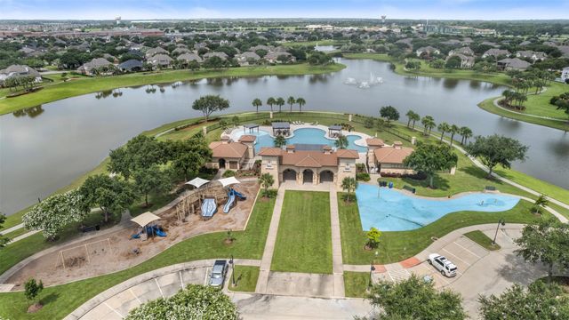 2112 Nogalas Lane, League City, TX 77573