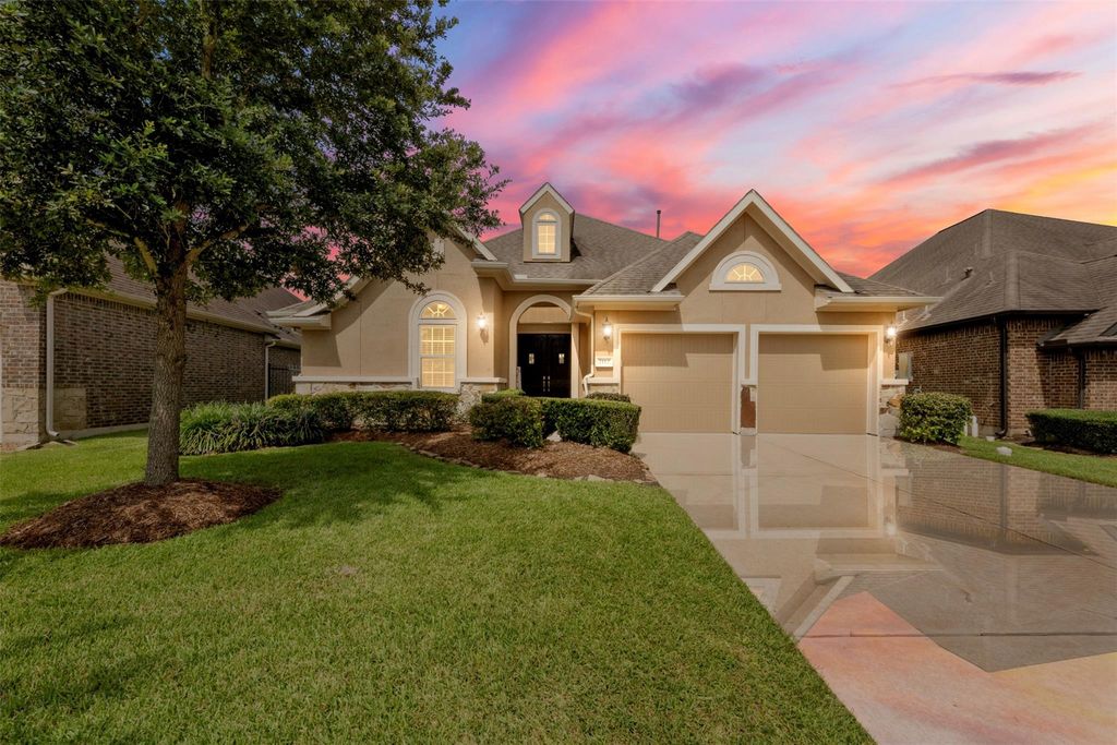 2112 Nogalas Lane, League City, TX 77573