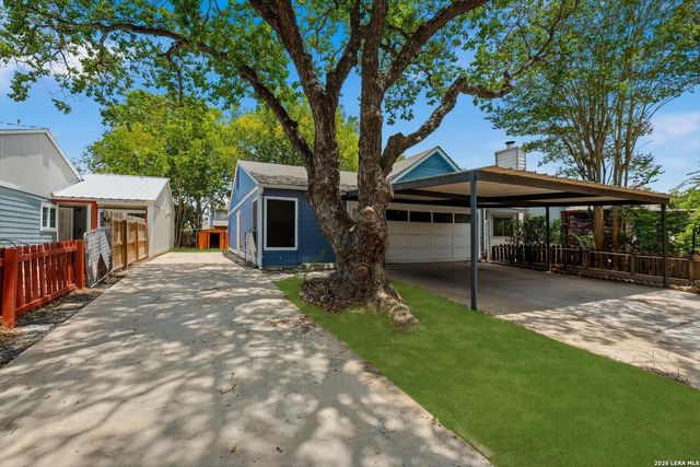 2886 CHERRY FIELD DR, San Antonio, TX 78245